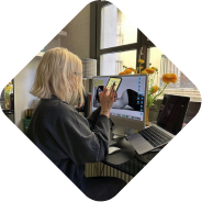 Кто такой SMM-специалист, как освоить профессию, сколько можно заработать