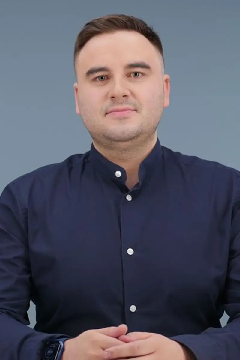 Преподаватель Алексей Кадочников